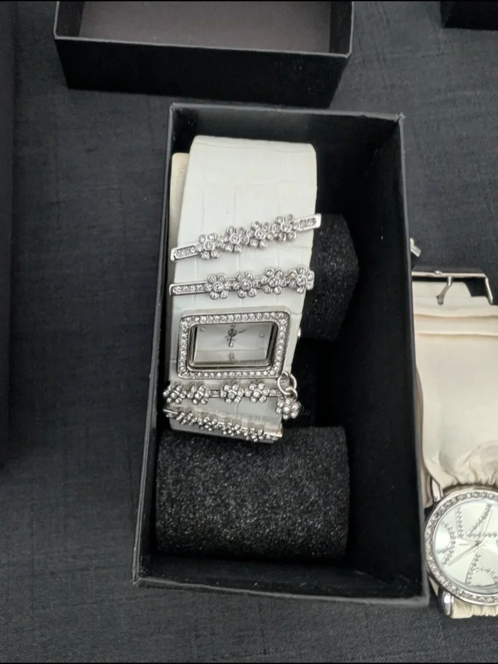 Massive inventory clear-out lot featuring exactly 11 vintage and modern fashion